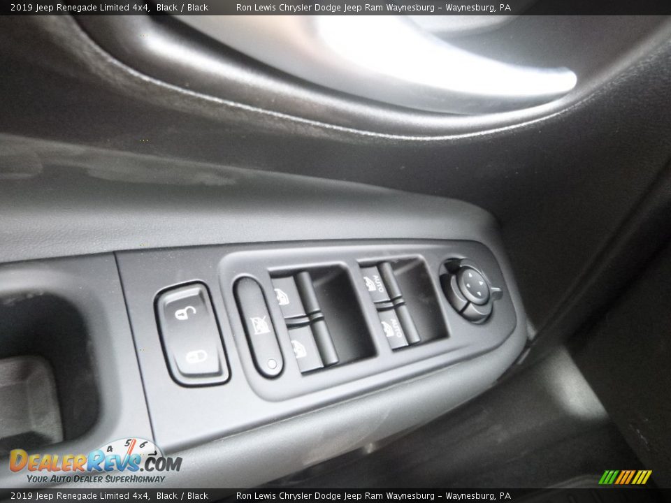 2019 Jeep Renegade Limited 4x4 Black / Black Photo #20