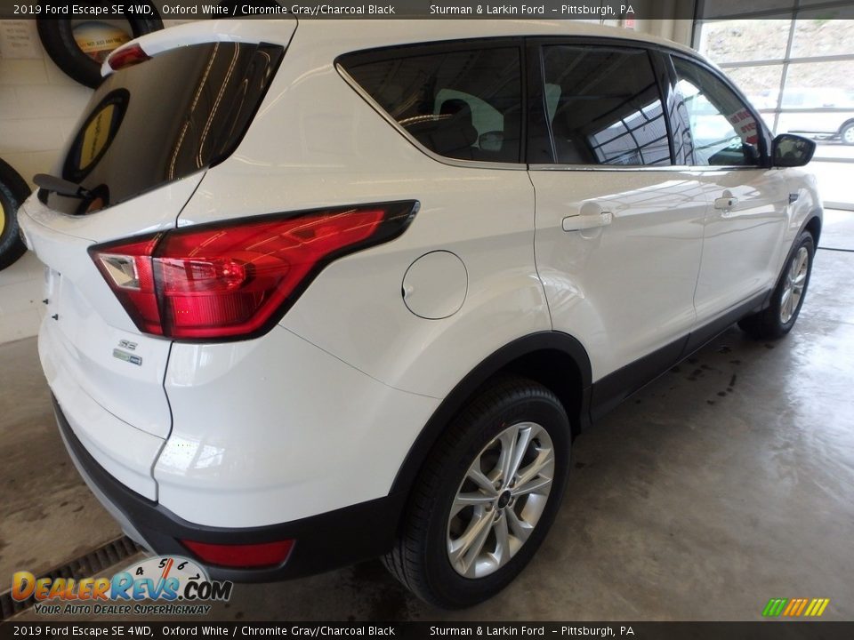 2019 Ford Escape SE 4WD Oxford White / Chromite Gray/Charcoal Black Photo #2