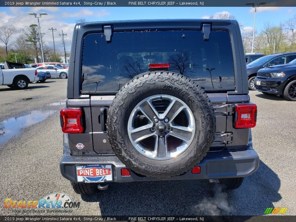 2019 Jeep Wrangler Unlimited Sahara 4x4 Sting-Gray / Black Photo #6