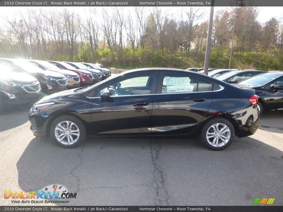 2019 Chevrolet Cruze LT Mosaic Black Metallic / Jet Black/­Galvanized Photo #2