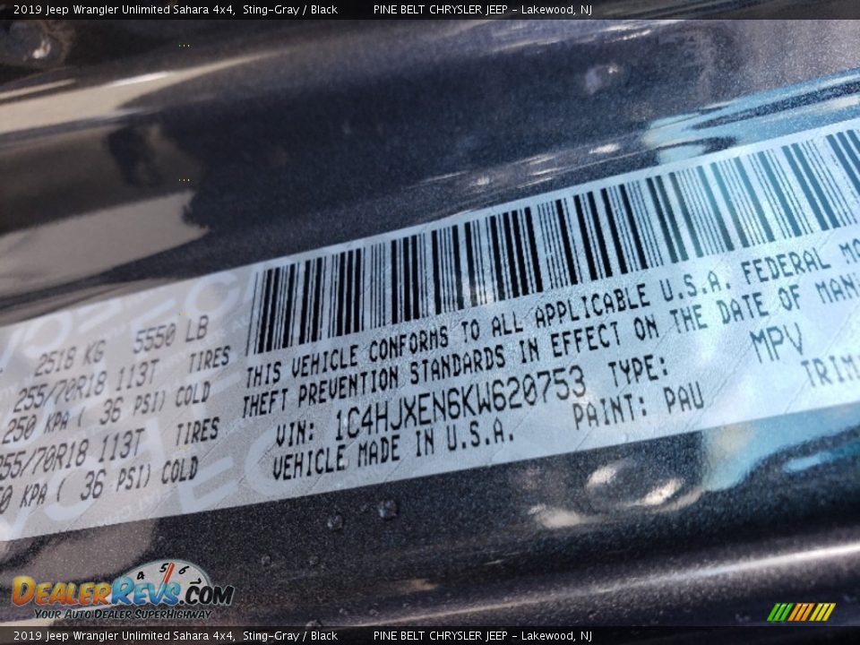 2019 Jeep Wrangler Unlimited Sahara 4x4 Sting-Gray / Black Photo #9