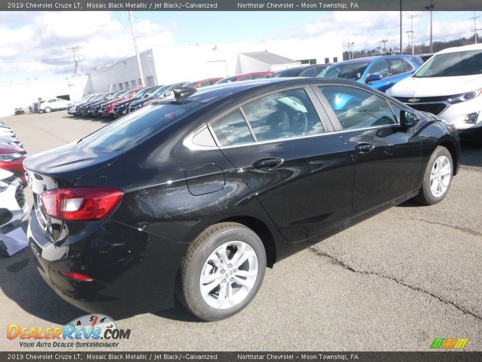 2019 Chevrolet Cruze LT Mosaic Black Metallic / Jet Black/­Galvanized Photo #5