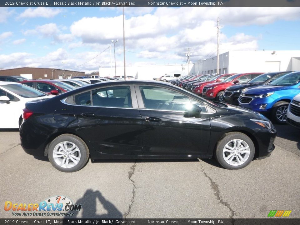 2019 Chevrolet Cruze LT Mosaic Black Metallic / Jet Black/­Galvanized Photo #6