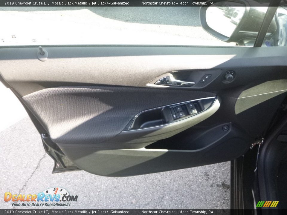 2019 Chevrolet Cruze LT Mosaic Black Metallic / Jet Black/­Galvanized Photo #13