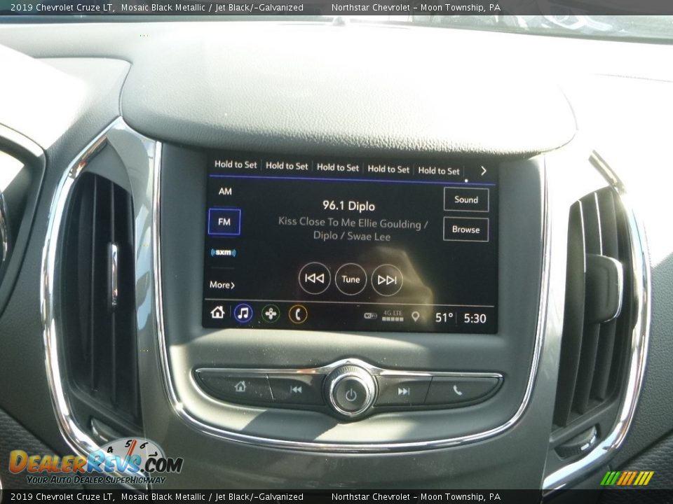 2019 Chevrolet Cruze LT Mosaic Black Metallic / Jet Black/­Galvanized Photo #16