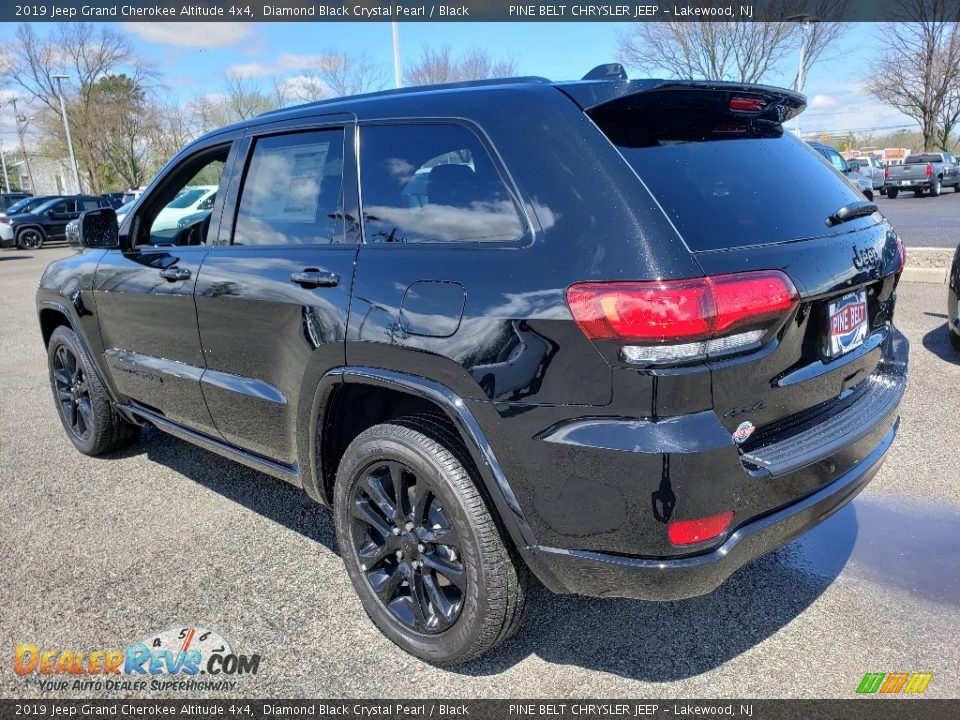 2019 Jeep Grand Cherokee Altitude 4x4 Diamond Black Crystal Pearl / Black Photo #4