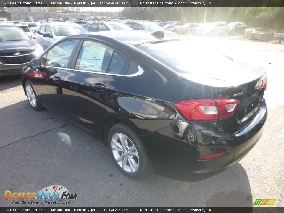 2019 Chevrolet Cruze LT Mosaic Black Metallic / Jet Black/­Galvanized Photo #3