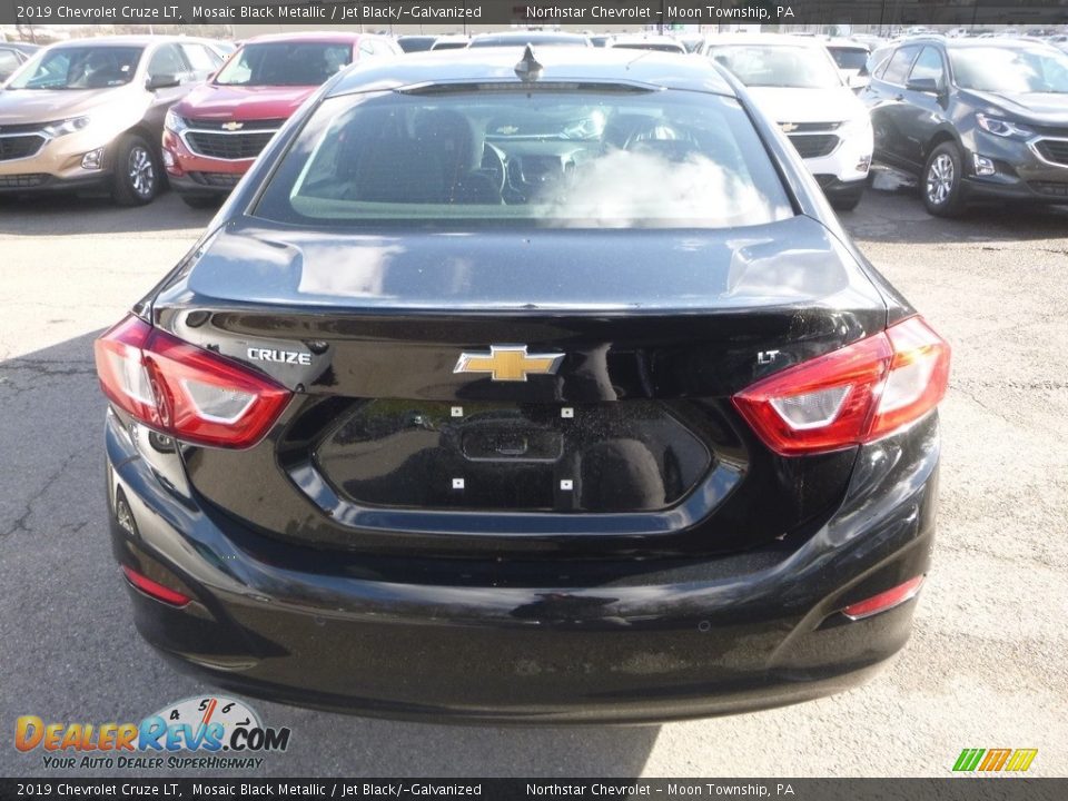 2019 Chevrolet Cruze LT Mosaic Black Metallic / Jet Black/­Galvanized Photo #4