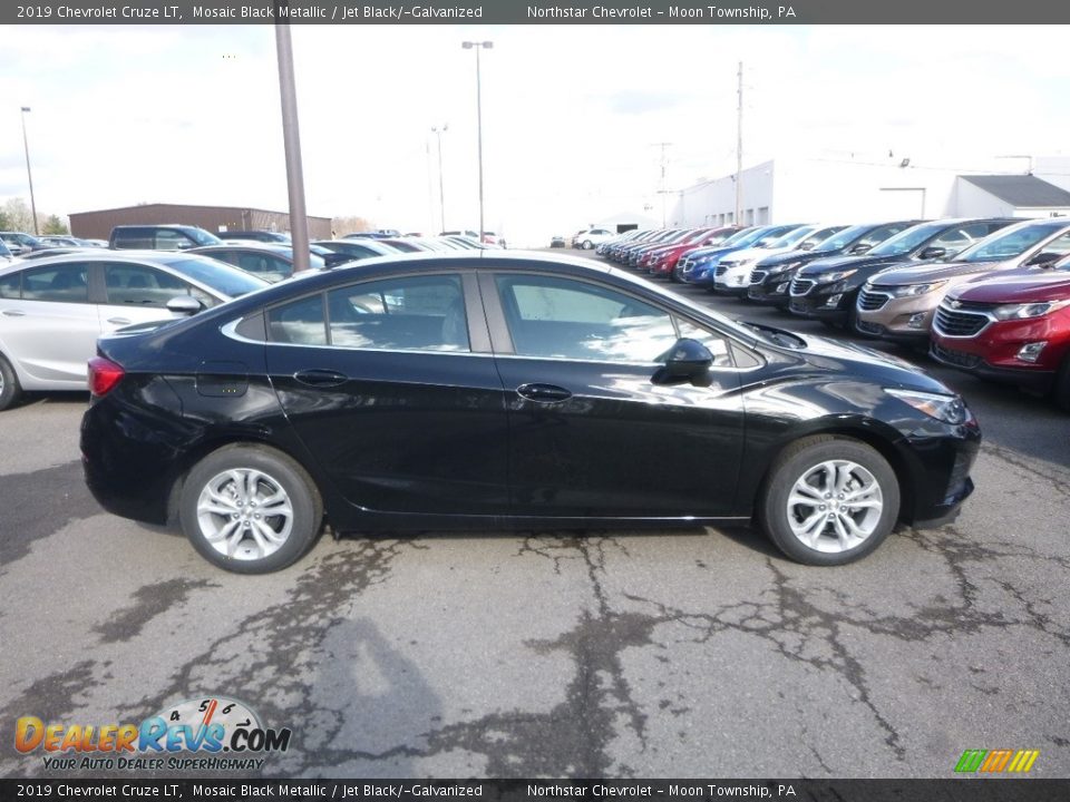 2019 Chevrolet Cruze LT Mosaic Black Metallic / Jet Black/­Galvanized Photo #6