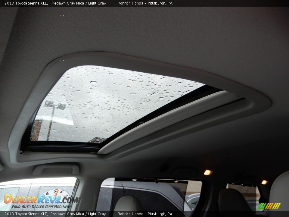 2013 Toyota Sienna XLE Predawn Gray Mica / Light Gray Photo #9