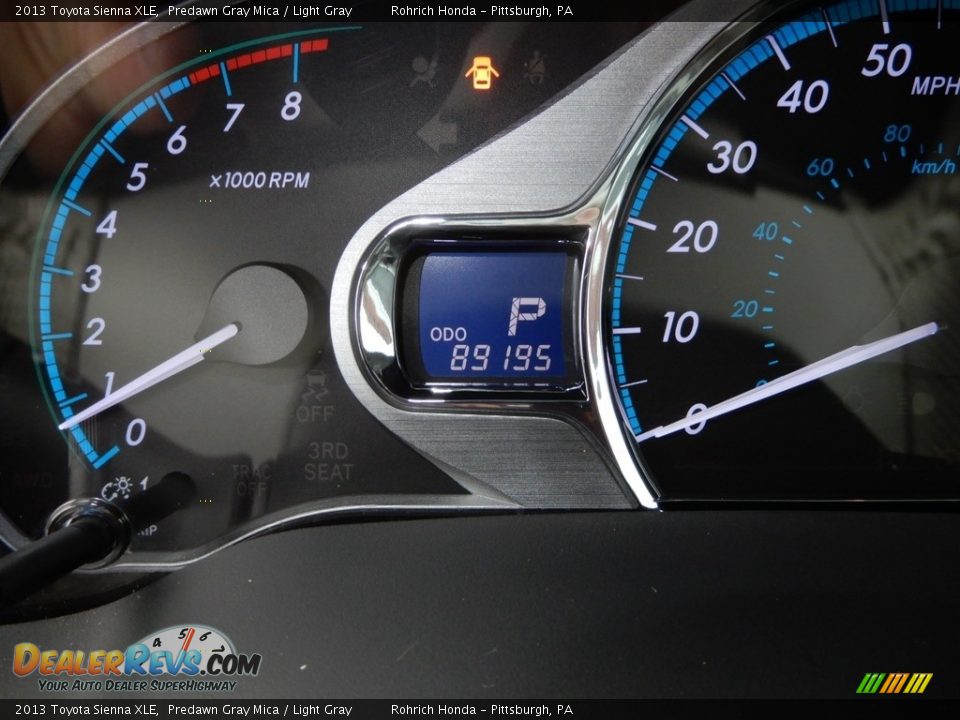 2013 Toyota Sienna XLE Predawn Gray Mica / Light Gray Photo #10