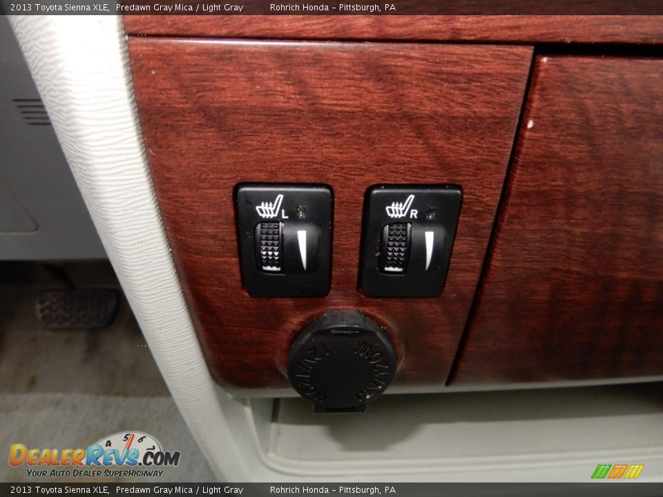 2013 Toyota Sienna XLE Predawn Gray Mica / Light Gray Photo #24