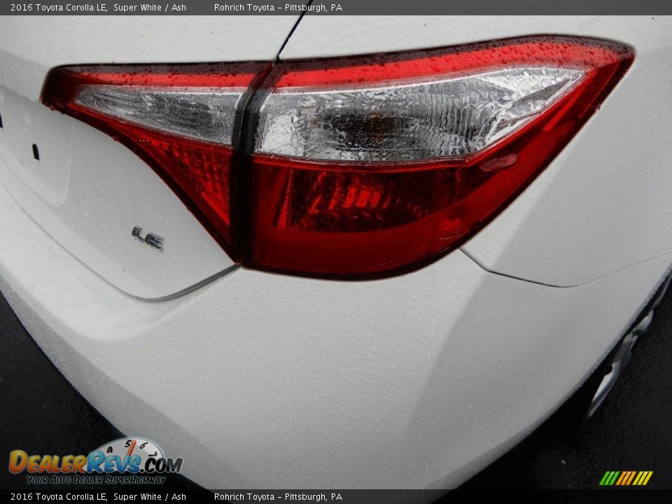 2016 Toyota Corolla LE Super White / Ash Photo #15