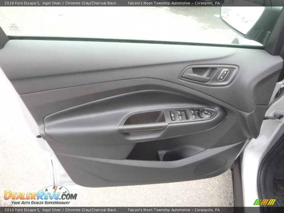 2019 Ford Escape S Ingot Silver / Chromite Gray/Charcoal Black Photo #11