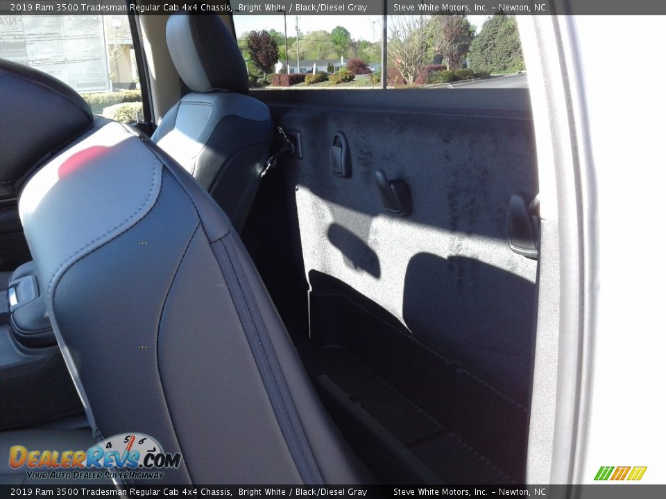 2019 Ram 3500 Tradesman Regular Cab 4x4 Chassis Bright White / Black/Diesel Gray Photo #11