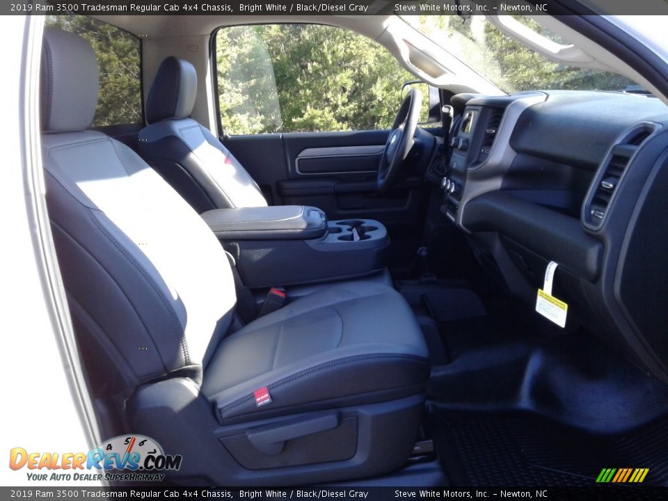 2019 Ram 3500 Tradesman Regular Cab 4x4 Chassis Bright White / Black/Diesel Gray Photo #13