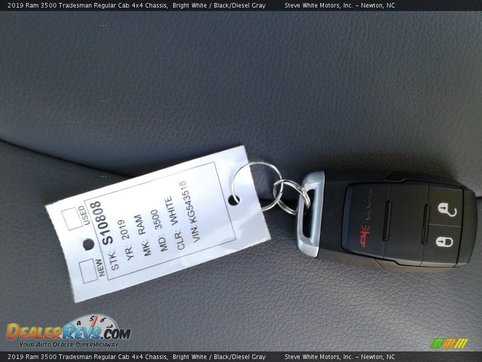 2019 Ram 3500 Tradesman Regular Cab 4x4 Chassis Bright White / Black/Diesel Gray Photo #23