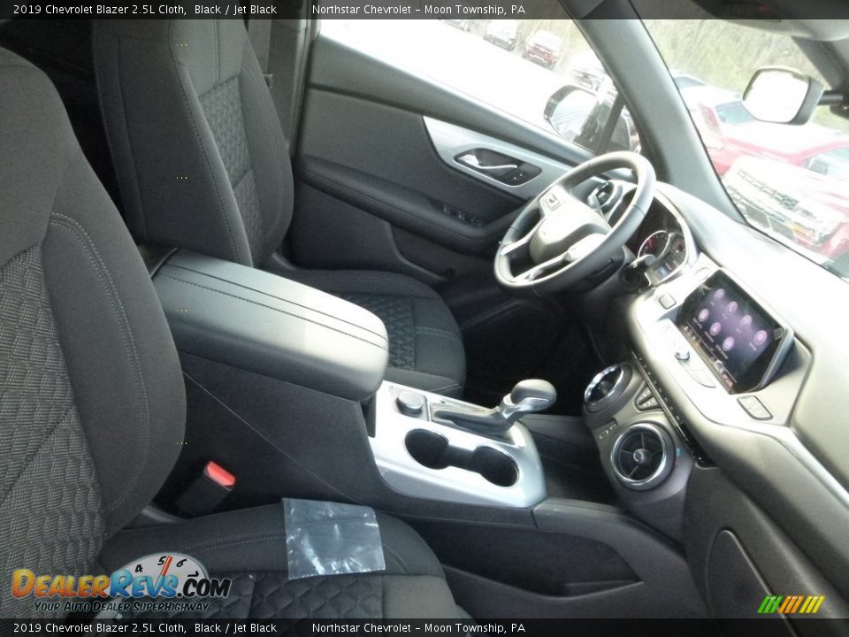 2019 Chevrolet Blazer 2.5L Cloth Black / Jet Black Photo #10