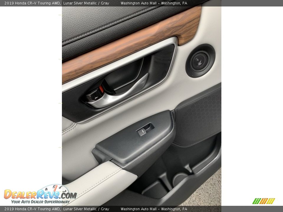2019 Honda CR-V Touring AWD Lunar Silver Metallic / Gray Photo #17