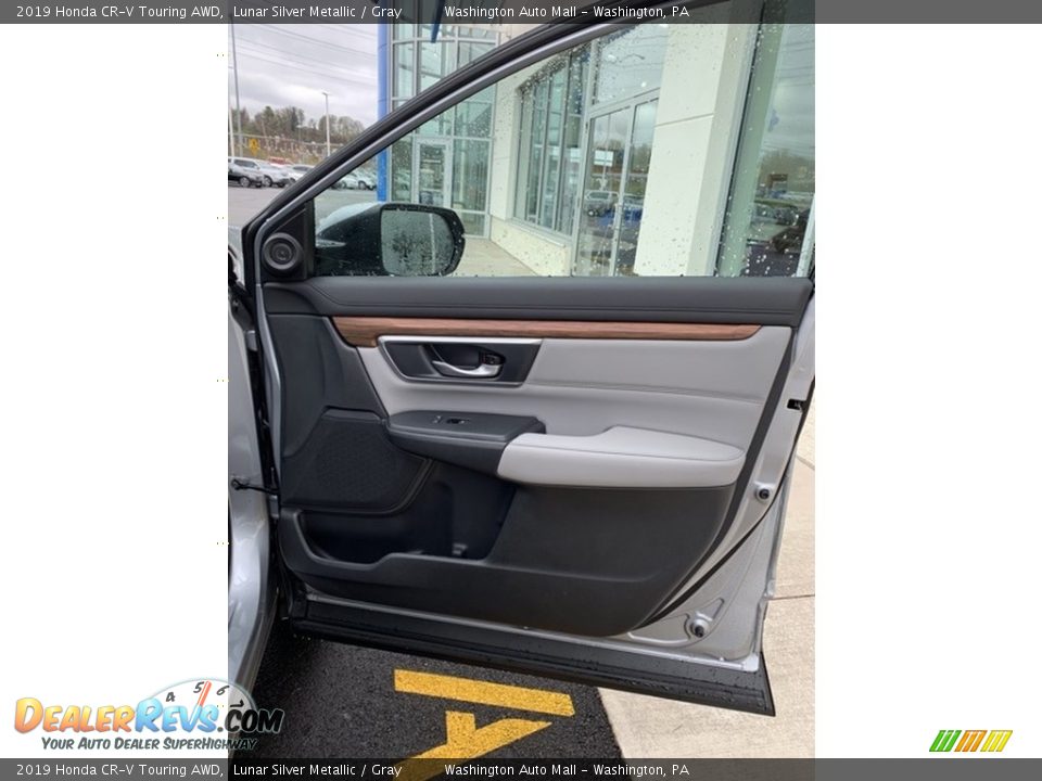 2019 Honda CR-V Touring AWD Lunar Silver Metallic / Gray Photo #28