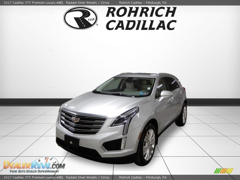 2017 Cadillac XT5 Premium Luxury AWD Radiant Silver Metallic / Cirrus Photo #1