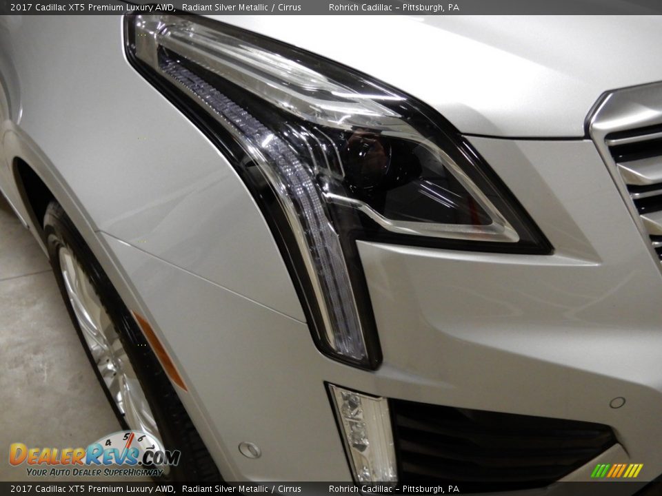 2017 Cadillac XT5 Premium Luxury AWD Radiant Silver Metallic / Cirrus Photo #10