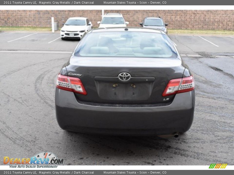 2011 Toyota Camry LE Magnetic Gray Metallic / Dark Charcoal Photo #5