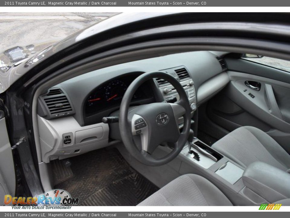 2011 Toyota Camry LE Magnetic Gray Metallic / Dark Charcoal Photo #10