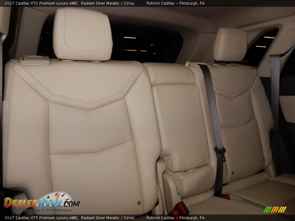 2017 Cadillac XT5 Premium Luxury AWD Radiant Silver Metallic / Cirrus Photo #20