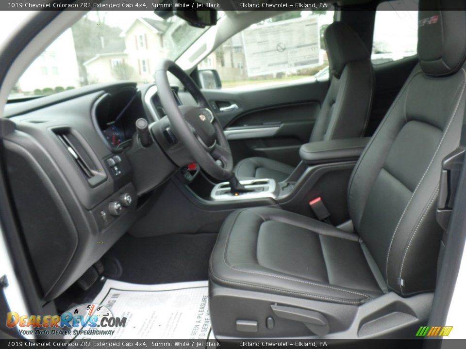 Front Seat of 2019 Chevrolet Colorado ZR2 Extended Cab 4x4 Photo #25
