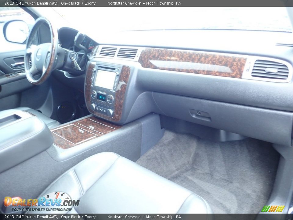 2013 GMC Yukon Denali AWD Onyx Black / Ebony Photo #16