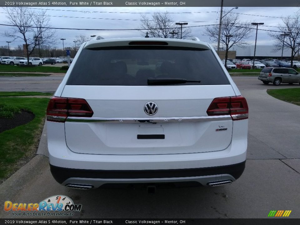 2019 Volkswagen Atlas S 4Motion Pure White / Titan Black Photo #5