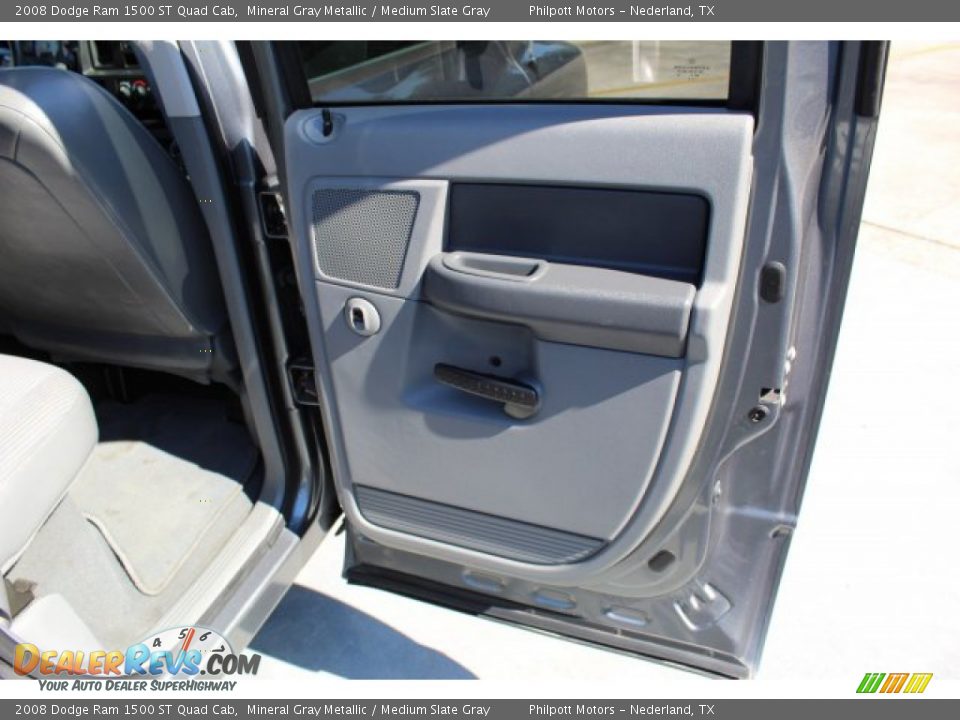 2008 Dodge Ram 1500 ST Quad Cab Mineral Gray Metallic / Medium Slate Gray Photo #20