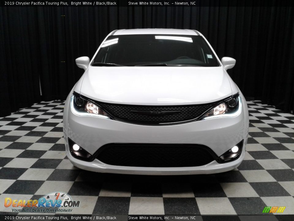 2019 Chrysler Pacifica Touring Plus Bright White / Black/Black Photo #3