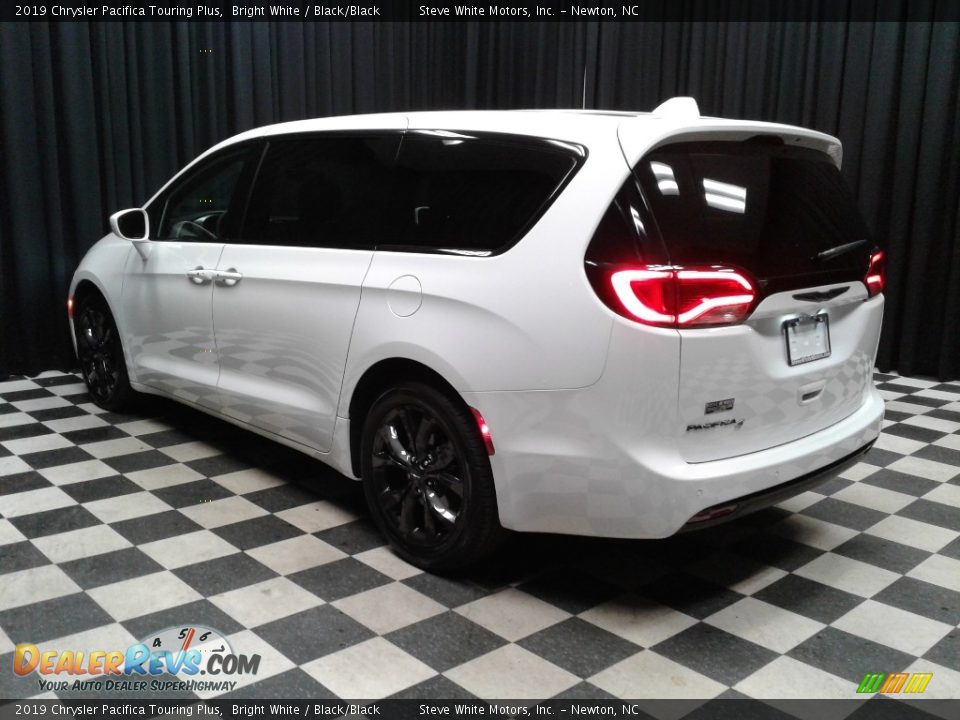 2019 Chrysler Pacifica Touring Plus Bright White / Black/Black Photo #8
