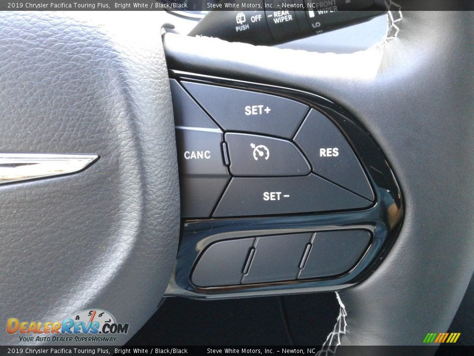2019 Chrysler Pacifica Touring Plus Bright White / Black/Black Photo #21