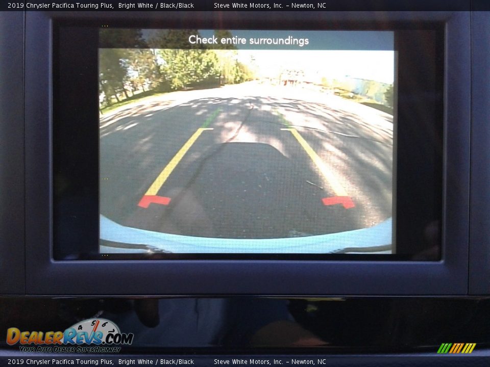 2019 Chrysler Pacifica Touring Plus Bright White / Black/Black Photo #25