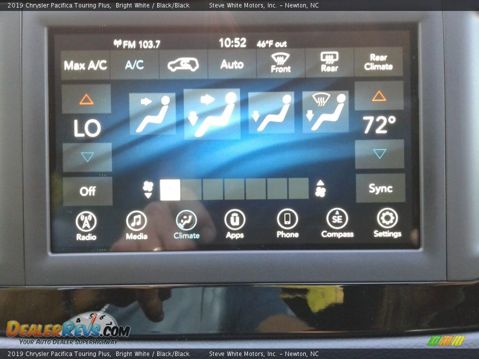 2019 Chrysler Pacifica Touring Plus Bright White / Black/Black Photo #26