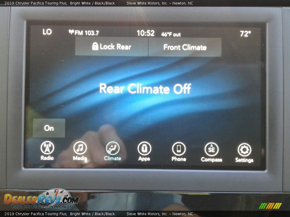 2019 Chrysler Pacifica Touring Plus Bright White / Black/Black Photo #27