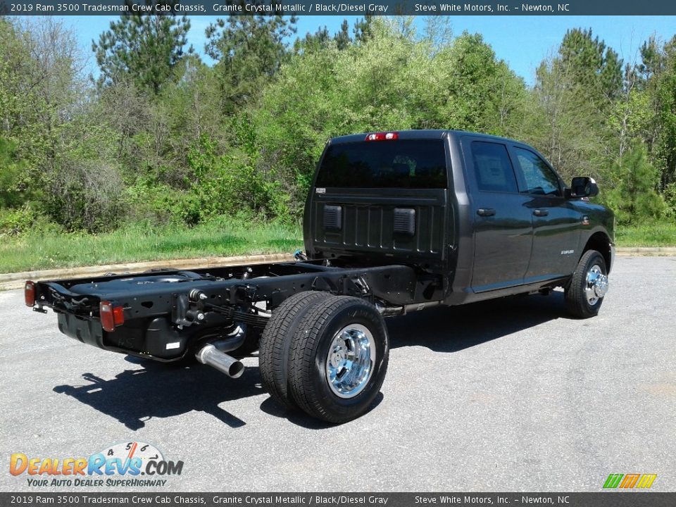 2019 Ram 3500 Tradesman Crew Cab Chassis Granite Crystal Metallic / Black/Diesel Gray Photo #6