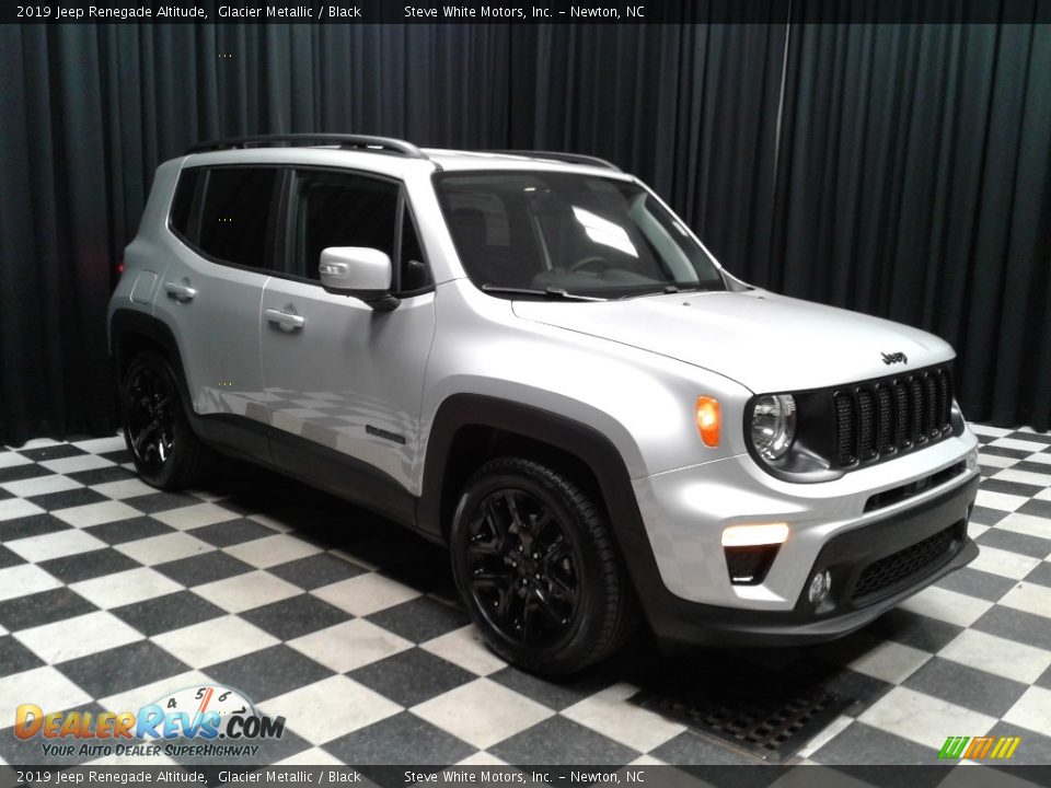 2019 Jeep Renegade Altitude Glacier Metallic / Black Photo #4