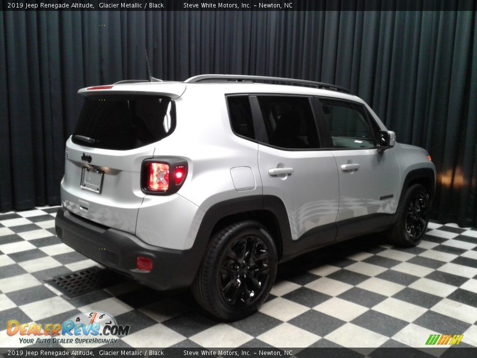 2019 Jeep Renegade Altitude Glacier Metallic / Black Photo #6