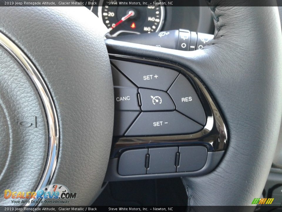 2019 Jeep Renegade Altitude Steering Wheel Photo #17