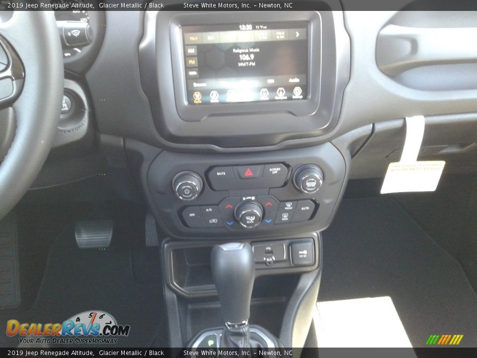 2019 Jeep Renegade Altitude Glacier Metallic / Black Photo #19