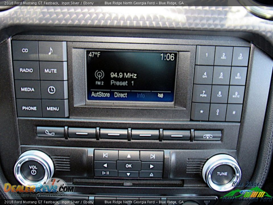 Controls of 2018 Ford Mustang GT Fastback Photo #24