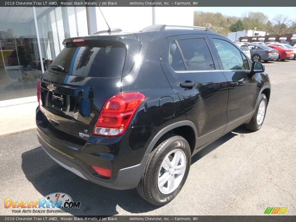 2019 Chevrolet Trax LT AWD Mosaic Black Metallic / Jet Black Photo #4
