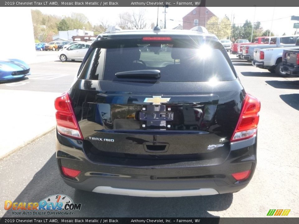 2019 Chevrolet Trax LT AWD Mosaic Black Metallic / Jet Black Photo #5
