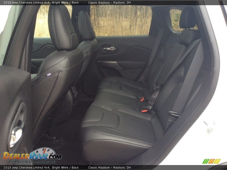2019 Jeep Cherokee Limited 4x4 Bright White / Black Photo #17