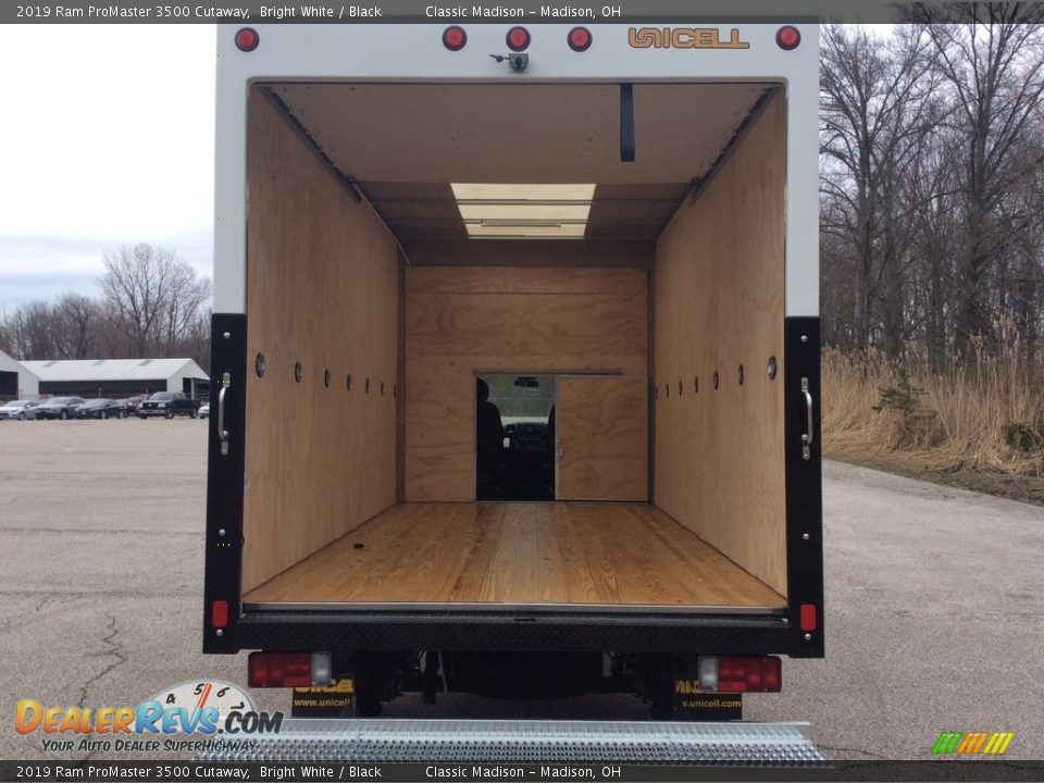2019 Ram ProMaster 3500 Cutaway Bright White / Black Photo #6