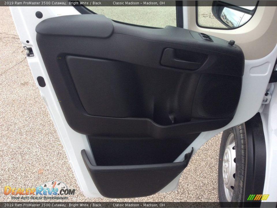 2019 Ram ProMaster 3500 Cutaway Bright White / Black Photo #9